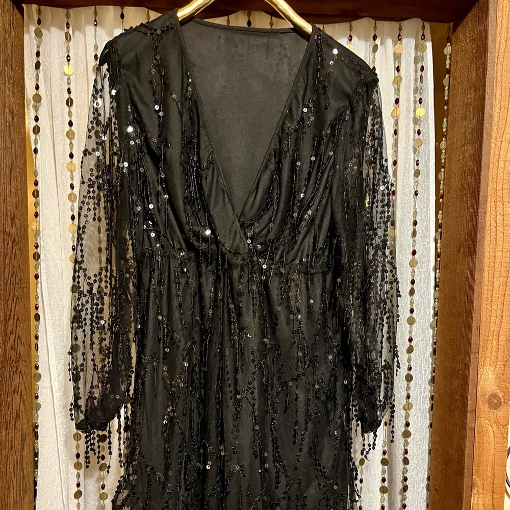SHEIN Black Long Sleeve Sequin Dress